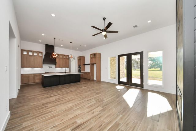 339 Hunter Court, Rosharon, TX 77583