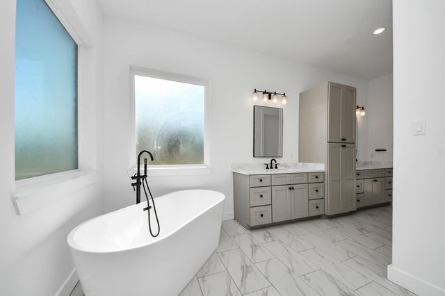 339 Hunter Court, Rosharon, TX 77583