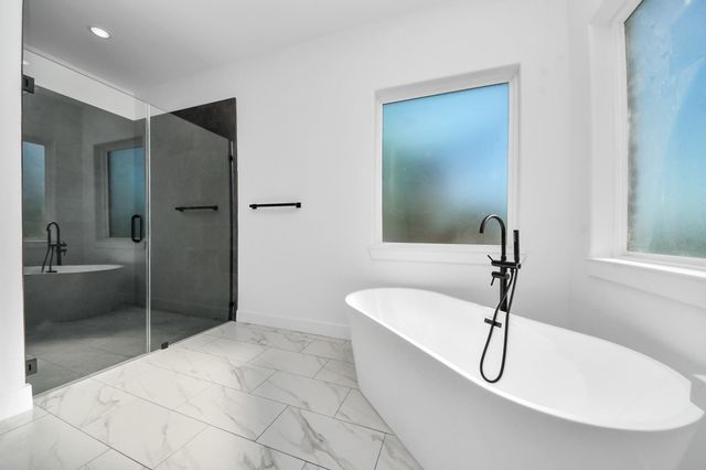 339 Hunter Court, Rosharon, TX 77583