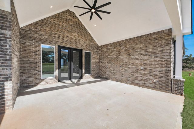 339 Hunter Court, Rosharon, TX 77583