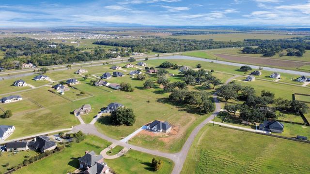 339 Hunter Court, Rosharon, TX 77583