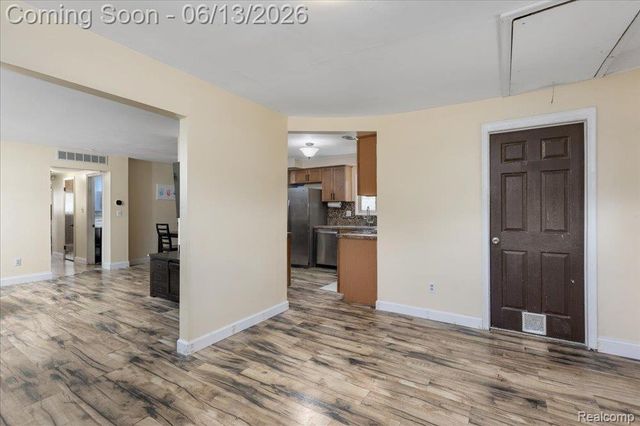 1746 Ashstan Drive, Walled Lake, MI 48390
