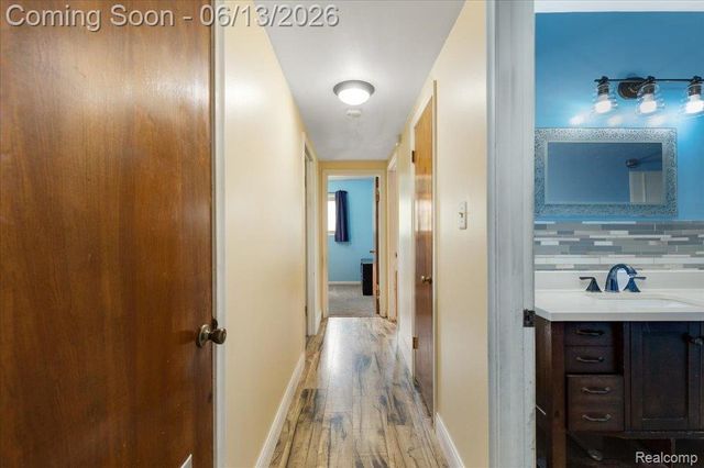1746 Ashstan Drive, Walled Lake, MI 48390