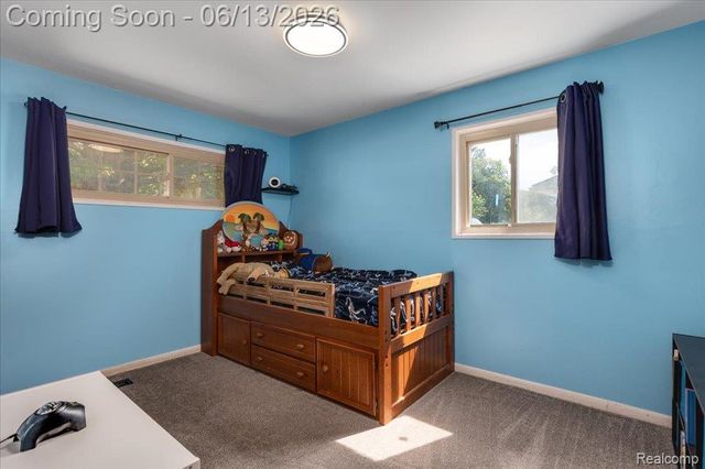 1746 Ashstan Drive, Walled Lake, MI 48390