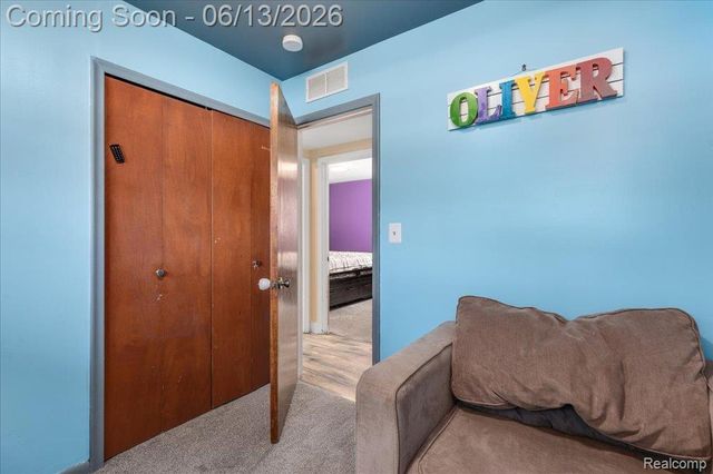 1746 Ashstan Drive, Walled Lake, MI 48390