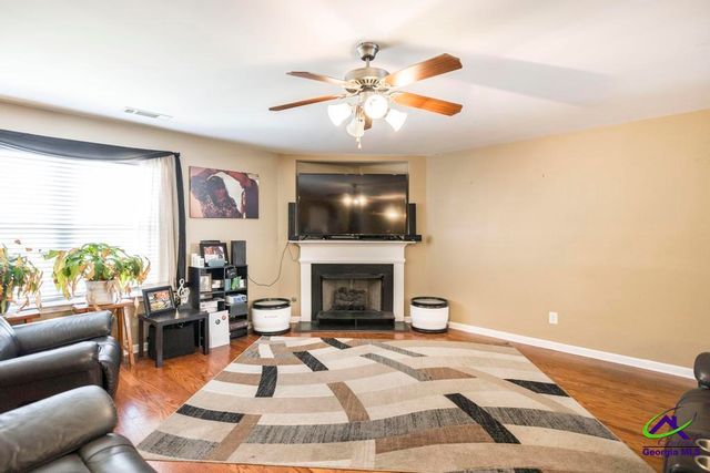 212 Burr Drive, Byron, GA 31008