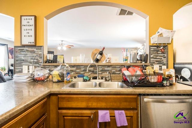 212 Burr Drive, Byron, GA 31008