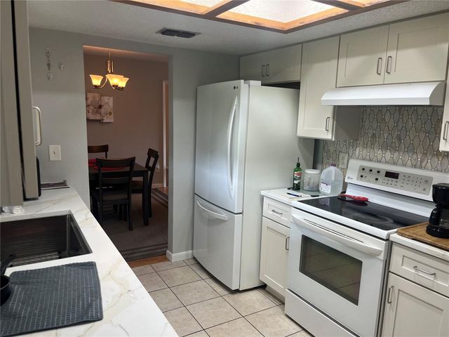 9090 SW 104TH PLACE, Ocala, FL 34481