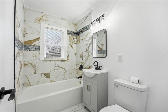 4043 Monroe Avenue, Kansas City, MO 64130