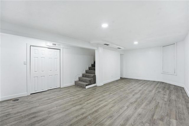 4043 Monroe Avenue, Kansas City, MO 64130