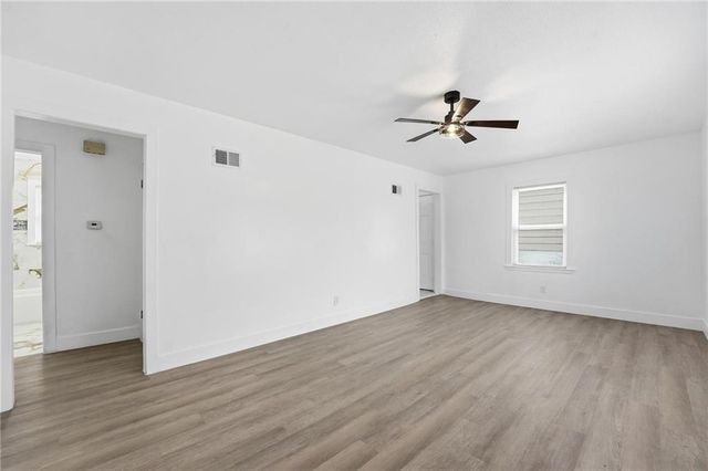 4043 Monroe Avenue, Kansas City, MO 64130