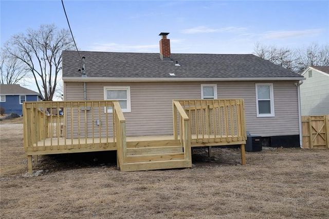 4043 Monroe Avenue, Kansas City, MO 64130