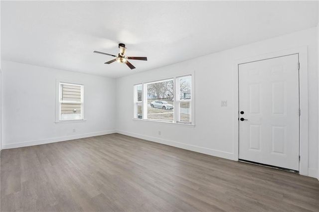 4043 Monroe Avenue, Kansas City, MO 64130