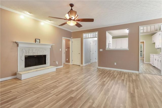 129 Avalon Drive, Mcdonough, GA 30252