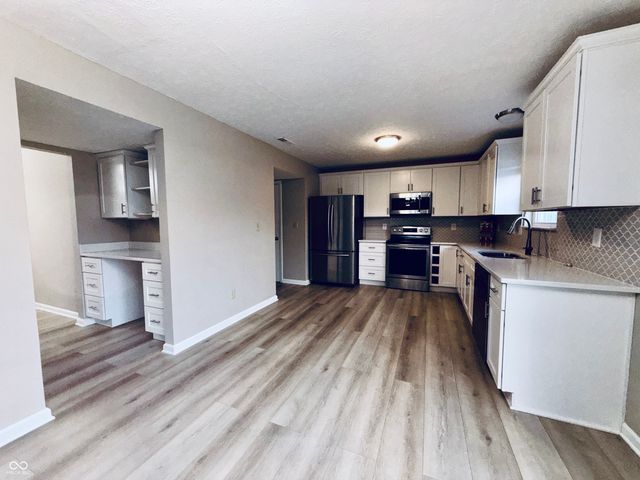 12381 E 131st Street, Fishers, IN 46037