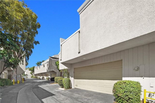 2956 Haddonfield, Fullerton, CA 92831