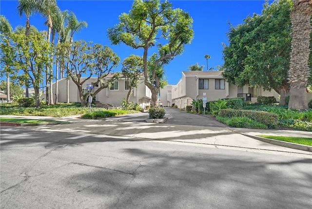 2956 Haddonfield, Fullerton, CA 92831