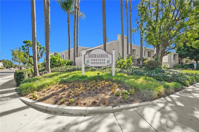 2956 Haddonfield, Fullerton, CA 92831