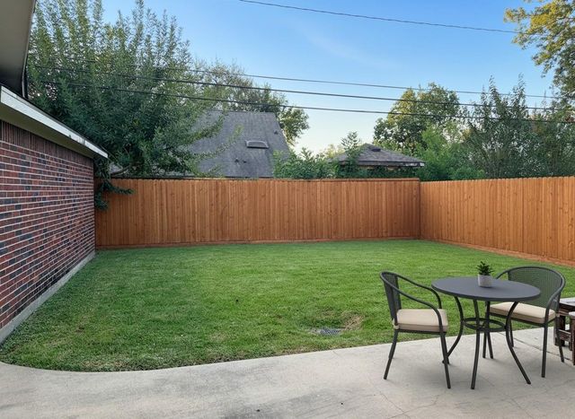 1111 Mulberry Lane, Bellaire, TX 77401