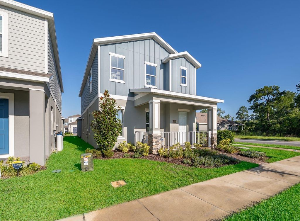 Image 2 of property listing at 13006 SERENE GLADE ROAD, Winter Garden, FL 34787