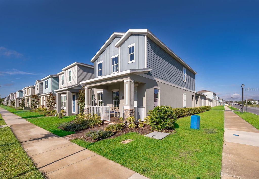 Image 3 of property listing at 13006 SERENE GLADE ROAD, Winter Garden, FL 34787
