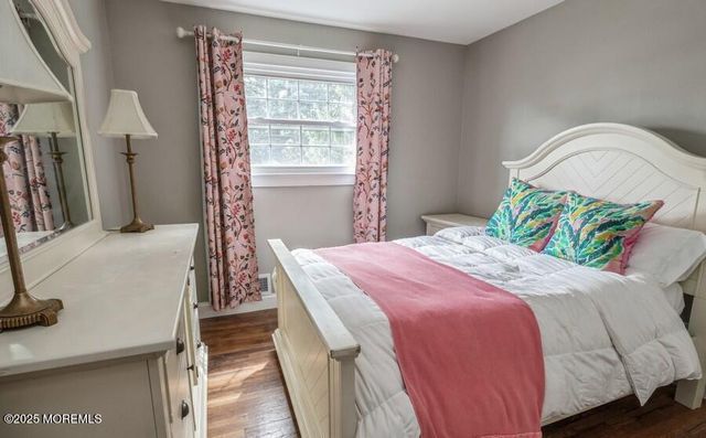 24 Layton Avenue, Pine Beach, NJ 08741