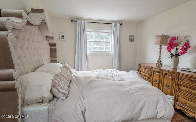 24 Layton Avenue, Pine Beach, NJ 08741