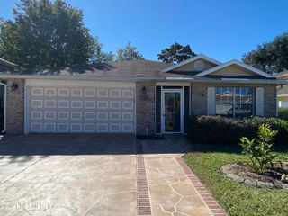 910 FORD WOOD Drive, Jacksonville, FL 32218