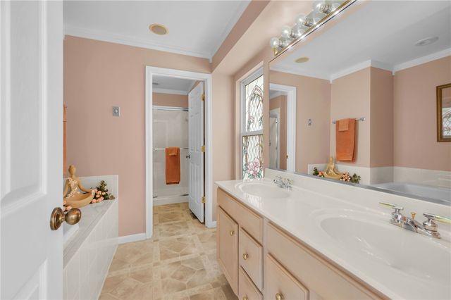 8288 White Hill Lane, West Chester, OH 45069