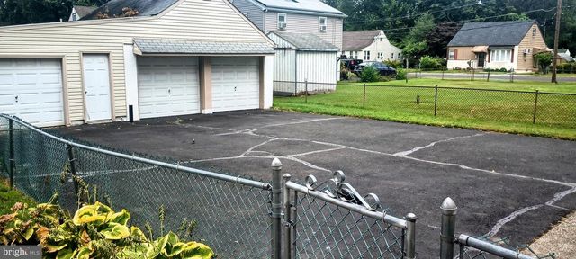 2307 STATE ROAD, Croydon, PA 19021