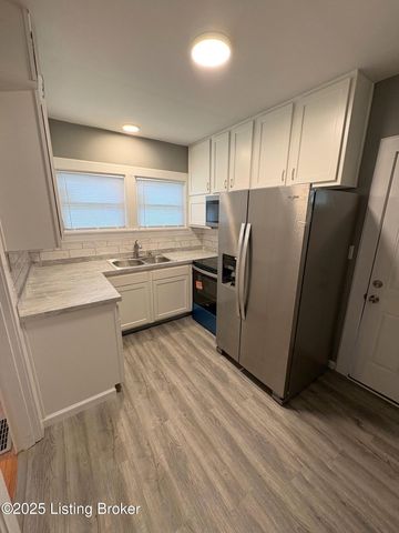 4823 S 4th St, Louisville, KY 40214