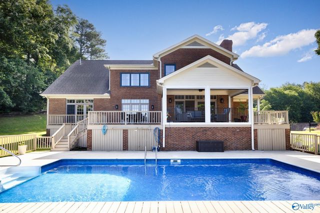 1707 Winston Street, Guntersville, AL 35976