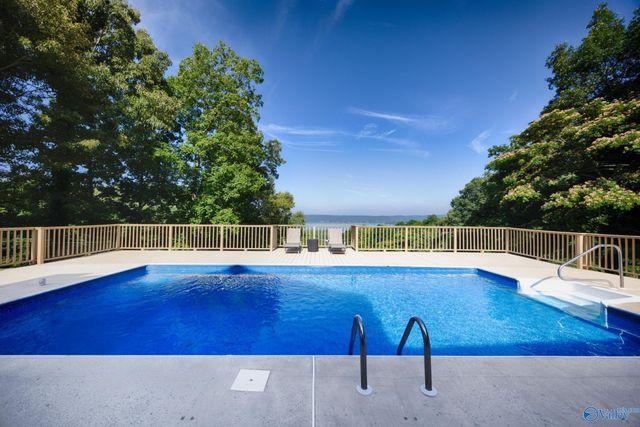 1707 Winston Street, Guntersville, AL 35976