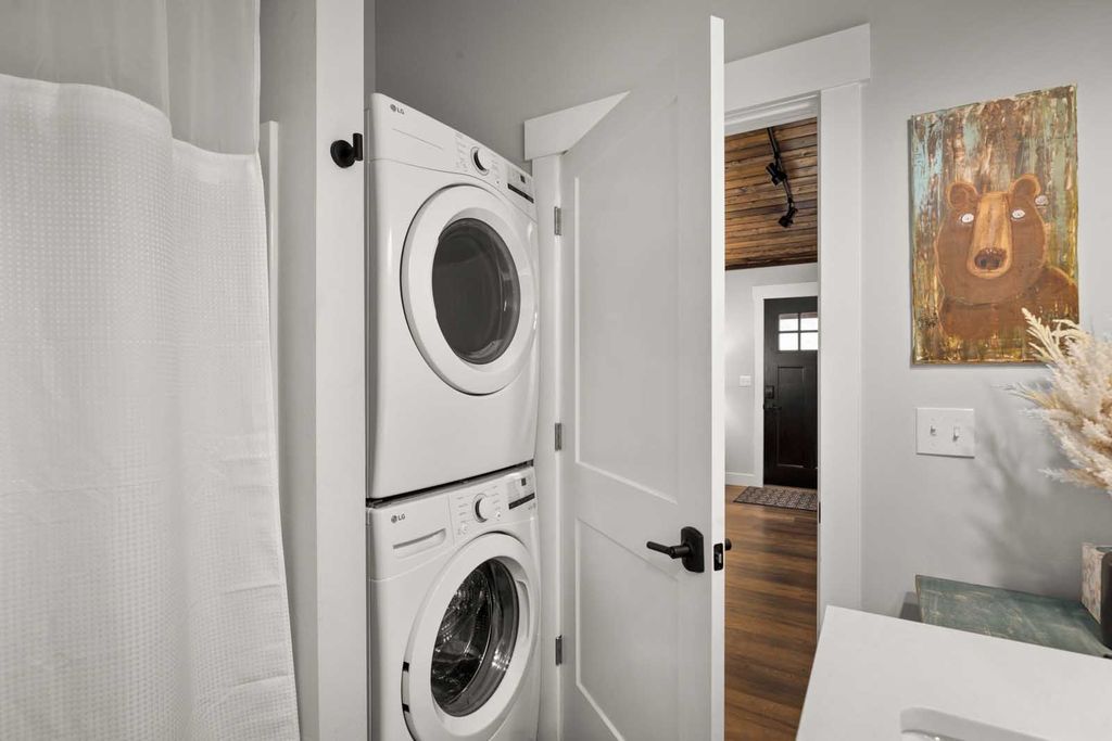 916 Jensen Road, Columbia Falls, MT 59912 photo 13