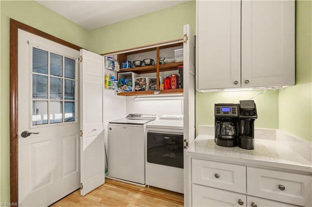 1309 Linview Drive, Kernersville, NC 27284