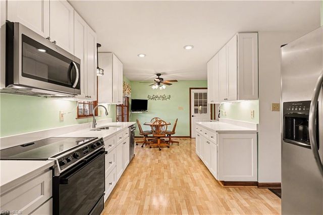 1309 Linview Drive, Kernersville, NC 27284