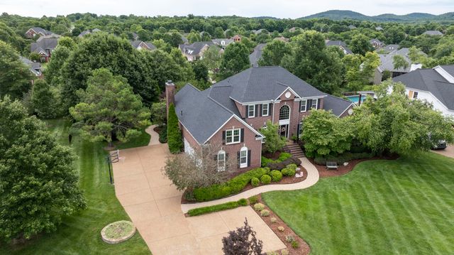 9110 Concord Hunt Cir, Brentwood, TN 37027
