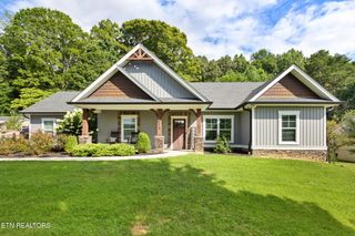 5818 Carter Rd, Knoxville, TN 37918