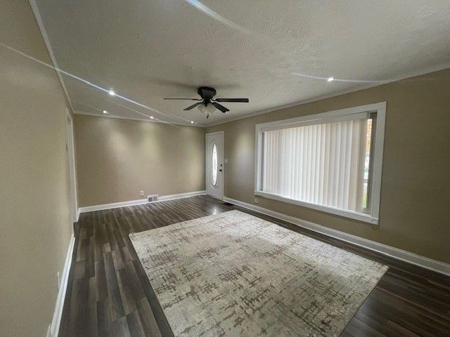 4030 MCCLELLAND Avenue, Erie, PA 16510