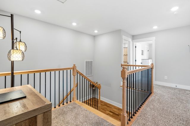 529 Clearview Rd, Cottontown, TN 37048