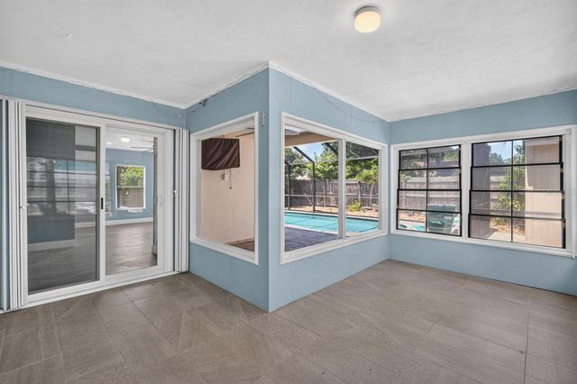 1017 E INDIAN OAKS, Daytona Beach, FL 32117