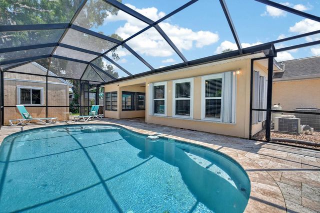 1017 E INDIAN OAKS, Daytona Beach, FL 32117