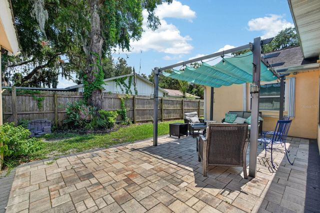 1017 E INDIAN OAKS, Daytona Beach, FL 32117