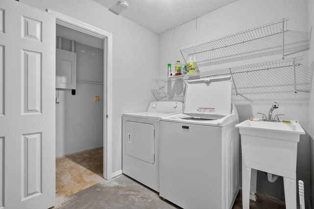 1017 E INDIAN OAKS, Daytona Beach, FL 32117