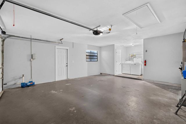 1017 E INDIAN OAKS, Daytona Beach, FL 32117