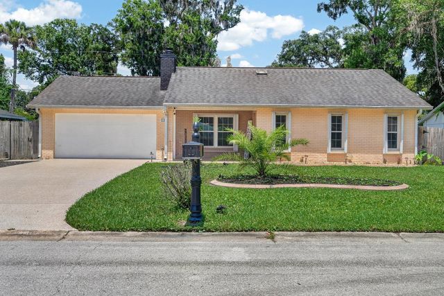 1017 E INDIAN OAKS, Daytona Beach, FL 32117