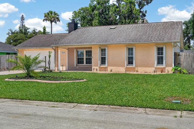 1017 E INDIAN OAKS, Daytona Beach, FL 32117