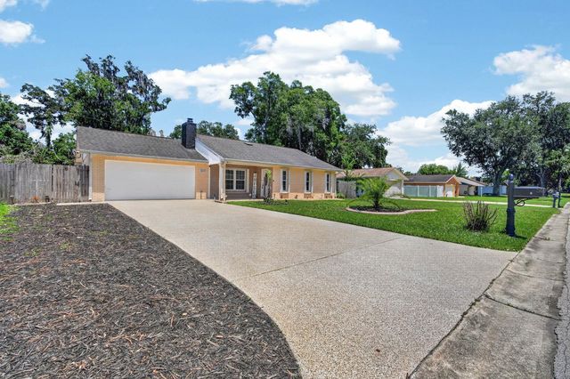 1017 E INDIAN OAKS, Daytona Beach, FL 32117