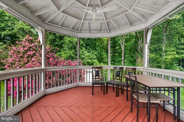 5621 RAVENEL LN, Springfield, VA 22151