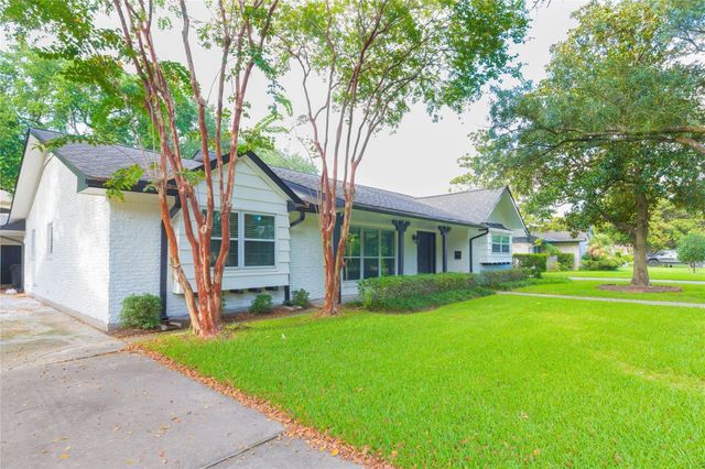 5226 Loch Lomond Drive Drive, Houston, TX 77096